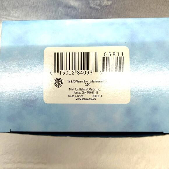 2004 Hallmark Ornament The Polar Express First Gift of Christmas QSR5811 NEW - Picture 4 of 7